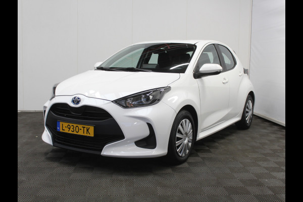 Toyota Yaris 1.5 Hybrid Active CARPLAY | CAMERA | CLIMATE | DAB | ADAPCRUISE | ELRM Toyota Yaris 1.5 Hybrid Active CARPLAY | CAMERA | CLIMATE | DAB | ADAPCRUISE | ELRM