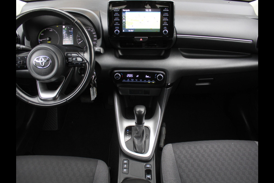 Toyota Yaris 1.5 Hybrid Active CARPLAY | CAMERA | CLIMATE | DAB | ADAPCRUISE | ELRM Toyota Yaris 1.5 Hybrid Active CARPLAY | CAMERA | CLIMATE | DAB | ADAPCRUISE | ELRM
