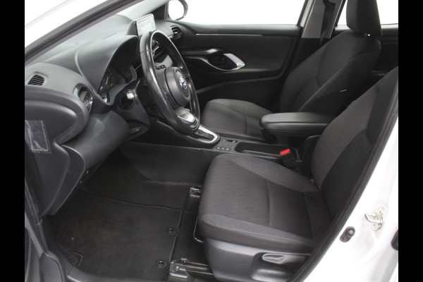 Toyota Yaris 1.5 Hybrid Active CARPLAY | CAMERA | CLIMATE | DAB | ADAPCRUISE | ELRM Toyota Yaris 1.5 Hybrid Active CARPLAY | CAMERA | CLIMATE | DAB | ADAPCRUISE | ELRM
