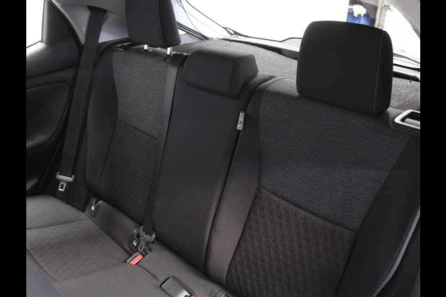 Toyota Yaris 1.5 Hybrid Active CARPLAY | CAMERA | CLIMATE | DAB | ADAPCRUISE | ELRM Toyota Yaris 1.5 Hybrid Active CARPLAY | CAMERA | CLIMATE | DAB | ADAPCRUISE | ELRM