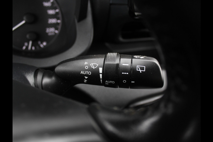 Toyota Yaris 1.5 Hybrid Active CARPLAY | CAMERA | CLIMATE | DAB | ADAPCRUISE | ELRM Toyota Yaris 1.5 Hybrid Active CARPLAY | CAMERA | CLIMATE | DAB | ADAPCRUISE | ELRM