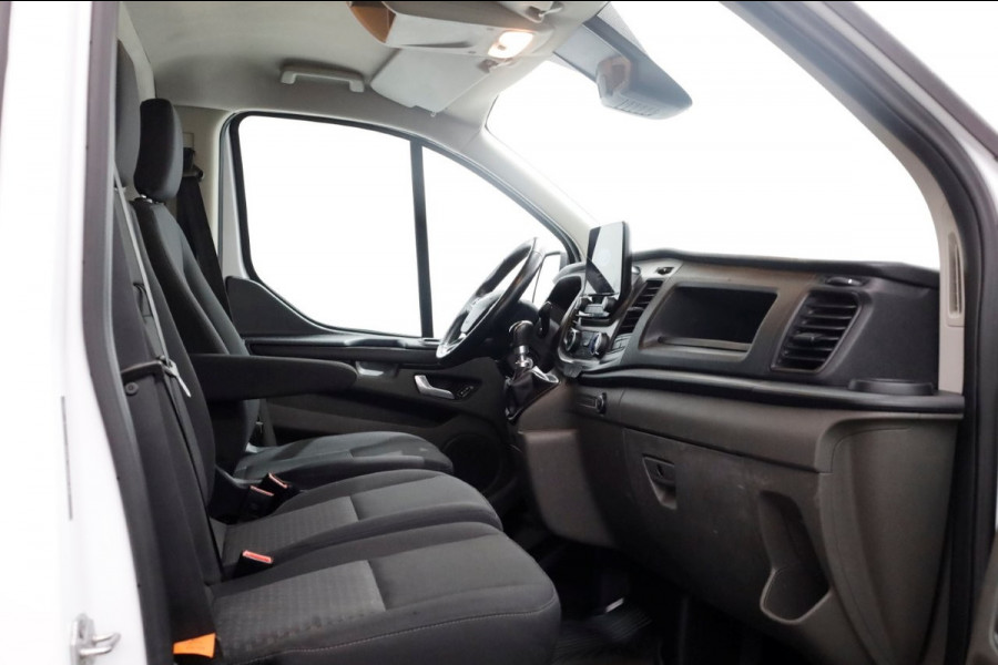 Ford Transit Custom 2.0 TDCI 130pk L2H2 Trend Navi/Camera/Trekhaak 2800kg 08-2019 Ford Transit Custom 2.0 TDCI 130pk L2H2 Trend Navi/Camera/Trekhaak 2800kg 08-2019
