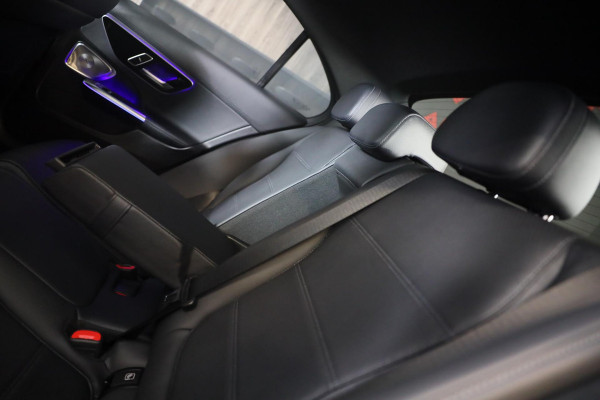 Mercedes-Benz C-Klasse 300 e AMG 63 Look / Massage / Burmester / Head Up / 360 Camera / Acc / Elek Stoelen / Open Pano / 20 Inch