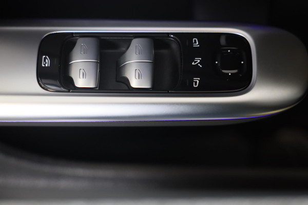 Mercedes-Benz C-Klasse 300 e AMG 63 Look / Massage / Burmester / Head Up / 360 Camera / Acc / Elek Stoelen / Open Pano / 20 Inch