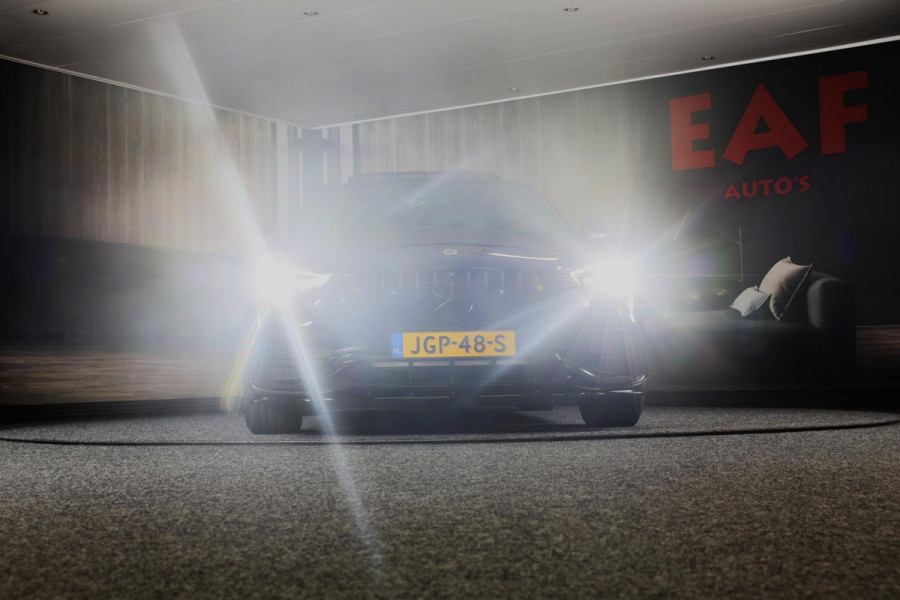 Mercedes-Benz C-Klasse 300 e AMG 63 Look / Massage / Burmester / Head Up / 360 Camera / Acc / Elek Stoelen / Open Pano / 20 Inch