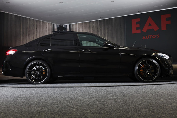 Mercedes-Benz C-Klasse 300 e AMG 63 Look / Massage / Burmester / Head Up / 360 Camera / Acc / Elek Stoelen / Open Pano / 20 Inch