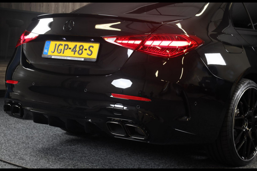 Mercedes-Benz C-Klasse 300 e AMG 63 Look / Massage / Burmester / Head Up / 360 Camera / Acc / Elek Stoelen / Open Pano / 20 Inch