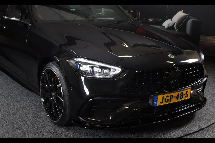 Mercedes-Benz C-Klasse 300 e AMG 63 Look / Massage / Burmester / Head Up / 360 Camera / Acc / Elek Stoelen / Open Pano / 20 Inch