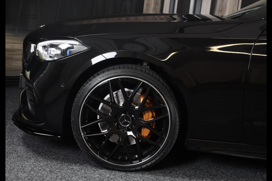 Mercedes-Benz C-Klasse 300 e AMG 63 Look / Massage / Burmester / Head Up / 360 Camera / Acc / Elek Stoelen / Open Pano / 20 Inch