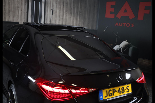Mercedes-Benz C-Klasse 300 e AMG 63 Look / Massage / Burmester / Head Up / 360 Camera / Acc / Elek Stoelen / Open Pano / 20 Inch