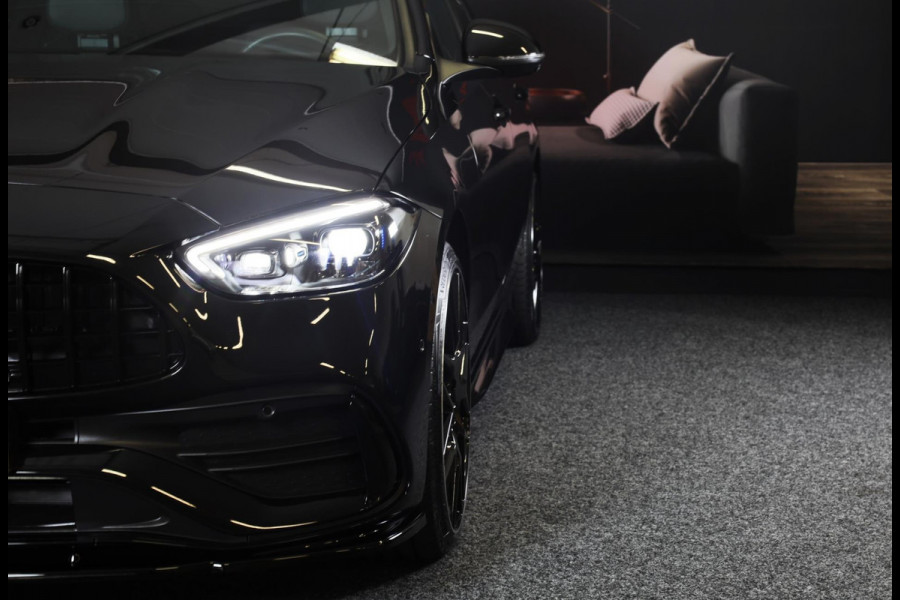 Mercedes-Benz C-Klasse 300 e AMG 63 Look / Massage / Burmester / Head Up / 360 Camera / Acc / Elek Stoelen / Open Pano / 20 Inch