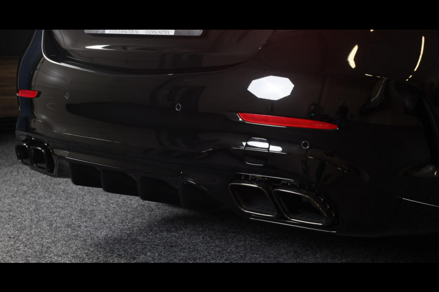 Mercedes-Benz C-Klasse 300 e AMG 63 Look / Massage / Burmester / Head Up / 360 Camera / Acc / Elek Stoelen / Open Pano / 20 Inch