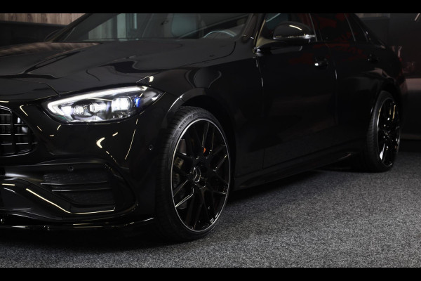 Mercedes-Benz C-Klasse 300 e AMG 63 Look / Massage / Burmester / Head Up / 360 Camera / Acc / Elek Stoelen / Open Pano / 20 Inch