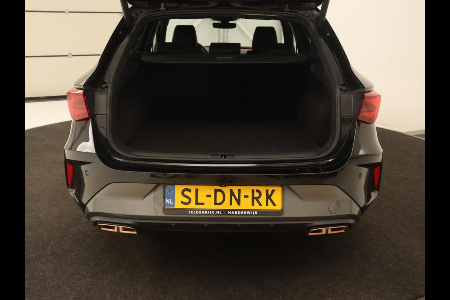CUPRA Leon 1.5 TSI e-Hybrid | Stoel & stuurverwarming | Camera | Adaptive cruise | Carplay | Navigatie | Matrix LED | Sfeerverlichting | PHEV | Plug In CUPRA Leon 1.5 TSI e-Hybrid | Stoel & stuurverwarming | Camera | Adaptive cruise | Carplay | Navigatie | Matrix LED | Sfeerverlichting | PHEV | Plug In