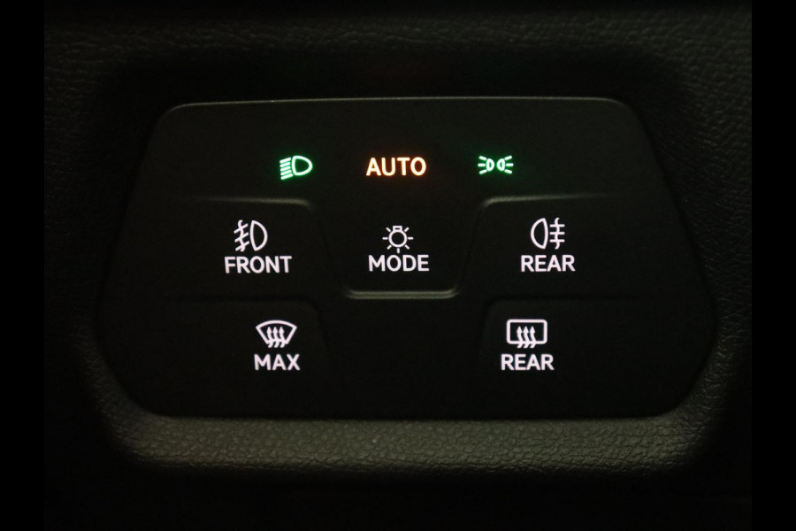 CUPRA Leon 1.5 TSI e-Hybrid | Stoel & stuurverwarming | Camera | Adaptive cruise | Carplay | Navigatie | Matrix LED | Sfeerverlichting | PHEV | Plug In CUPRA Leon 1.5 TSI e-Hybrid | Stoel & stuurverwarming | Camera | Adaptive cruise | Carplay | Navigatie | Matrix LED | Sfeerverlichting | PHEV | Plug In