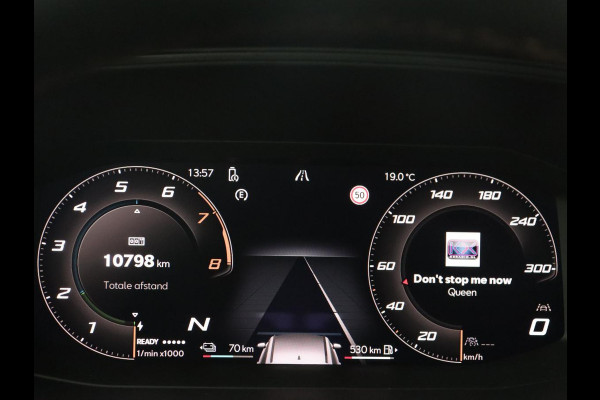 CUPRA Leon 1.5 TSI e-Hybrid | Stoel & stuurverwarming | Camera | Adaptive cruise | Carplay | Navigatie | Matrix LED | Sfeerverlichting | PHEV | Plug In CUPRA Leon 1.5 TSI e-Hybrid | Stoel & stuurverwarming | Camera | Adaptive cruise | Carplay | Navigatie | Matrix LED | Sfeerverlichting | PHEV | Plug In