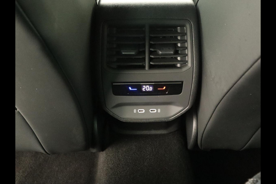 CUPRA Leon 1.5 TSI e-Hybrid | Stoel & stuurverwarming | Camera | Adaptive cruise | Carplay | Navigatie | Matrix LED | Sfeerverlichting | PHEV | Plug In CUPRA Leon 1.5 TSI e-Hybrid | Stoel & stuurverwarming | Camera | Adaptive cruise | Carplay | Navigatie | Matrix LED | Sfeerverlichting | PHEV | Plug In