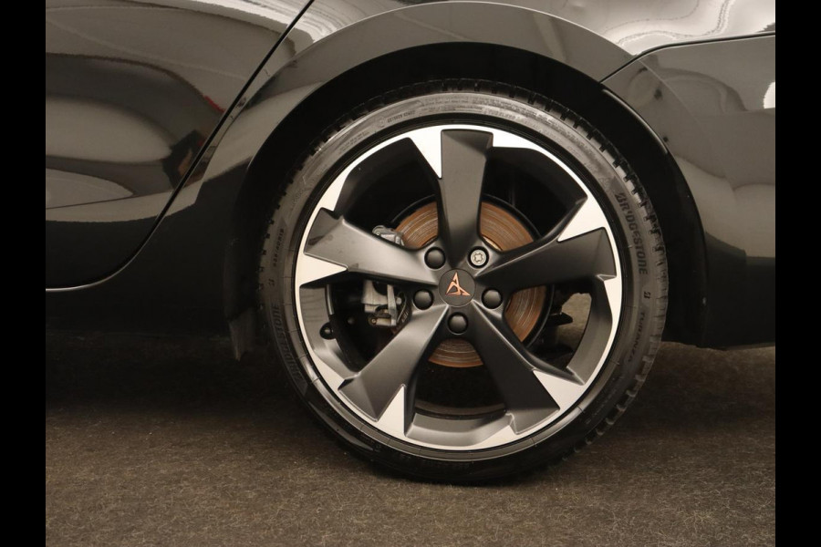 CUPRA Leon 1.5 TSI e-Hybrid | Stoel & stuurverwarming | Camera | Adaptive cruise | Carplay | Navigatie | Matrix LED | Sfeerverlichting | PHEV | Plug In CUPRA Leon 1.5 TSI e-Hybrid | Stoel & stuurverwarming | Camera | Adaptive cruise | Carplay | Navigatie | Matrix LED | Sfeerverlichting | PHEV | Plug In