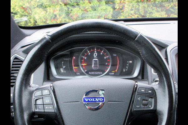 Volvo XC60 2.0 T5 FWD Polar+ Automaat*Leder*Panorama dak* Volvo XC60 2.0 T5 FWD Polar+ Automaat*Leder*Panorama dak*