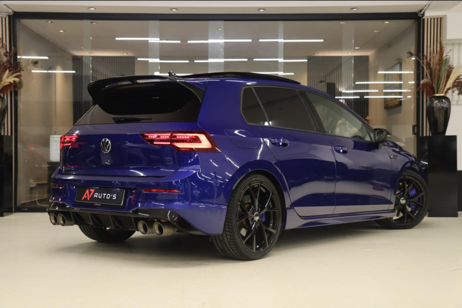 Volkswagen Golf 2.0 TSI R 4Motion PERFORMANCE AKRA/ABT/PANO/CAM/IQ/H&K/BOMVOL Volkswagen Golf 2.0 TSI R 4Motion PERFORMANCE AKRA/ABT/PANO/CAM/IQ/H&K/BOMVOL