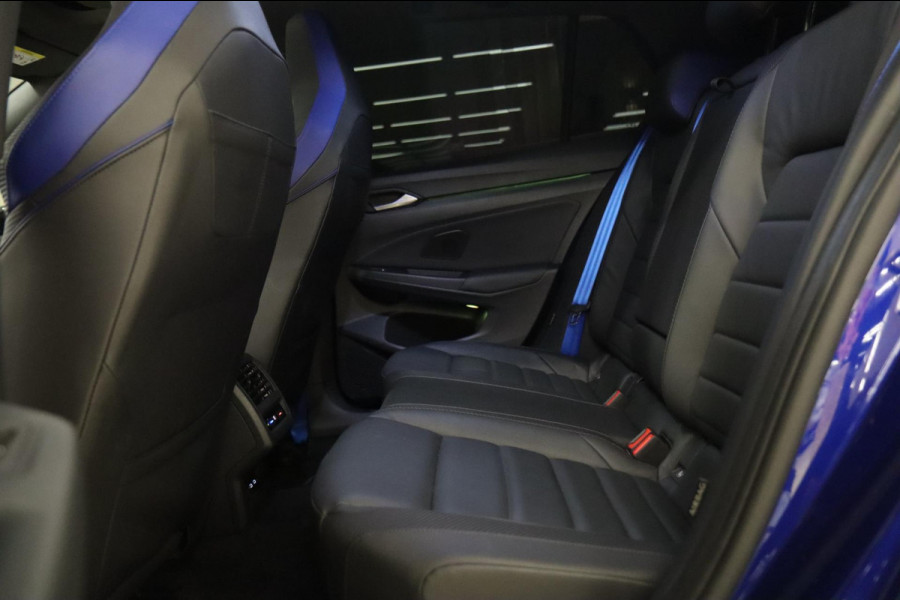 Volkswagen Golf 2.0 TSI R 4Motion PERFORMANCE AKRA/ABT/PANO/CAM/IQ/H&K/BOMVOL Volkswagen Golf 2.0 TSI R 4Motion PERFORMANCE AKRA/ABT/PANO/CAM/IQ/H&K/BOMVOL