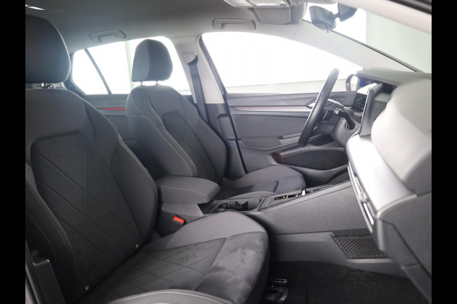 Volkswagen Golf 1.4 eHybrid Style 204 PK PHEV | Navigatie | Keyless entry | Ergo-Active bestuurdersstoel elektrisch verstelbaar, incl. geheugen-en massagefunctie | Stoelverwarming |