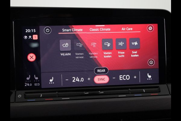 Volkswagen Golf 1.4 eHybrid Style 204 PK PHEV | Navigatie | Keyless entry | Ergo-Active bestuurdersstoel elektrisch verstelbaar, incl. geheugen-en massagefunctie | Stoelverwarming |