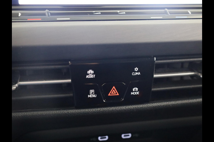 Volkswagen Golf 1.4 eHybrid Style 204 PK PHEV | Navigatie | Keyless entry | Ergo-Active bestuurdersstoel elektrisch verstelbaar, incl. geheugen-en massagefunctie | Stoelverwarming |