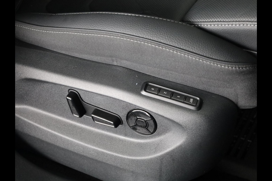 Škoda Kodiaq 1.5 TSI PHEV Business Edition 204pk | Light en View Pakket | Navigatie | Lederen bekleding | Elektrisch verstelbare stoelen met geheugen Škoda Kodiaq 1.5 TSI PHEV Business Edition 204pk | Light en View Pakket | Navigatie | Lederen bekleding | Elektrisch verstelbare stoelen met geheugen