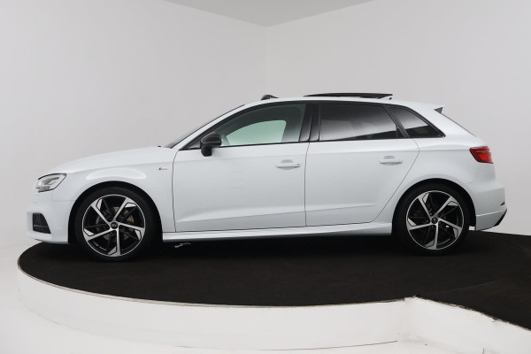 Audi A3 Sportback 35 TFSI CoD Advance Sport (PANORAMADAK, DIGITALE COCKPIT, STOELVERWARMING, NAVIGATIE, PARKEERSENSOREN) Audi A3 Sportback 35 TFSI CoD Advance Sport (PANORAMADAK, DIGITALE COCKPIT, STOELVERWARMING, NAVIGATIE, PARKEERSENSOREN)
