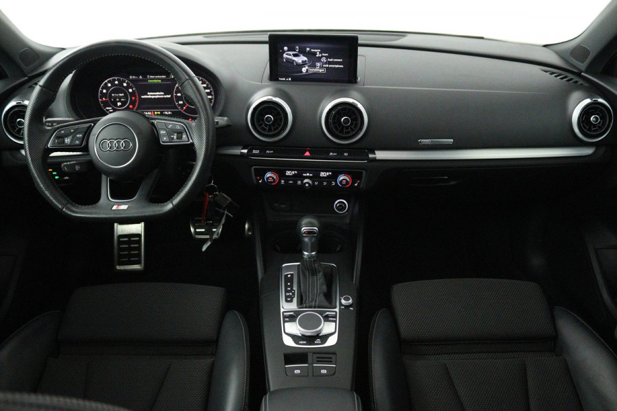 Audi A3 Sportback 35 TFSI CoD Advance Sport (PANORAMADAK, DIGITALE COCKPIT, STOELVERWARMING, NAVIGATIE, PARKEERSENSOREN) Audi A3 Sportback 35 TFSI CoD Advance Sport (PANORAMADAK, DIGITALE COCKPIT, STOELVERWARMING, NAVIGATIE, PARKEERSENSOREN)