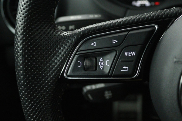 Audi A3 Sportback 35 TFSI CoD Advance Sport (PANORAMADAK, DIGITALE COCKPIT, STOELVERWARMING, NAVIGATIE, PARKEERSENSOREN) Audi A3 Sportback 35 TFSI CoD Advance Sport (PANORAMADAK, DIGITALE COCKPIT, STOELVERWARMING, NAVIGATIE, PARKEERSENSOREN)