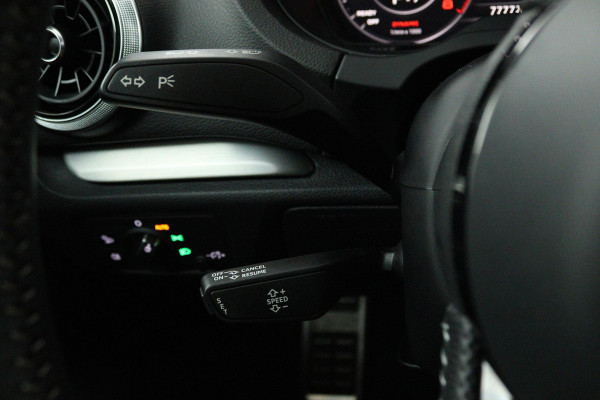 Audi A3 Sportback 35 TFSI CoD Advance Sport (PANORAMADAK, DIGITALE COCKPIT, STOELVERWARMING, NAVIGATIE, PARKEERSENSOREN) Audi A3 Sportback 35 TFSI CoD Advance Sport (PANORAMADAK, DIGITALE COCKPIT, STOELVERWARMING, NAVIGATIE, PARKEERSENSOREN)