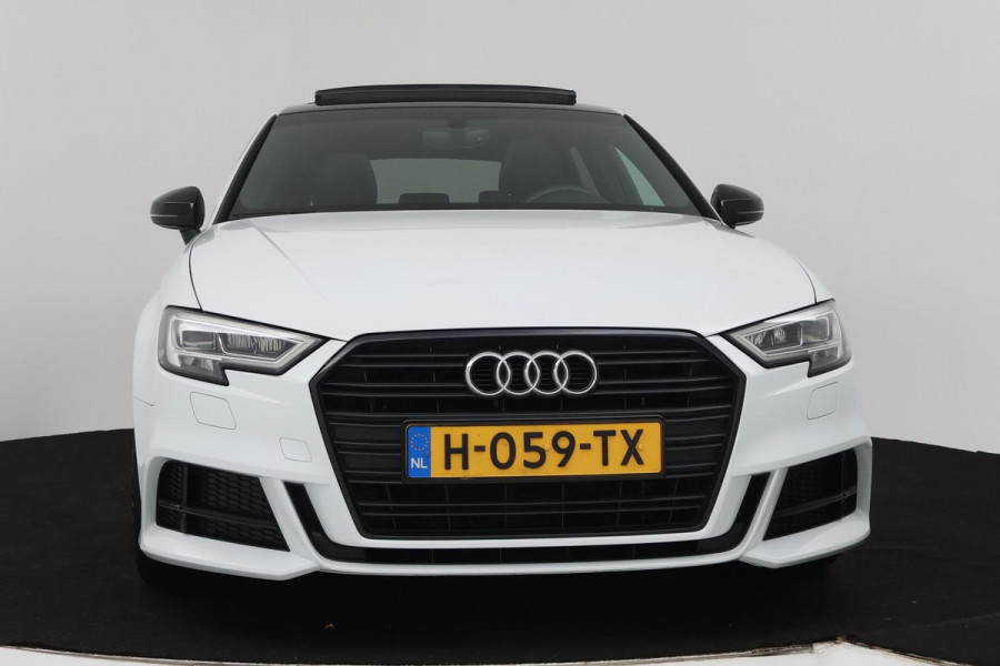 Audi A3 Sportback 35 TFSI CoD Advance Sport (PANORAMADAK, DIGITALE COCKPIT, STOELVERWARMING, NAVIGATIE, PARKEERSENSOREN) Audi A3 Sportback 35 TFSI CoD Advance Sport (PANORAMADAK, DIGITALE COCKPIT, STOELVERWARMING, NAVIGATIE, PARKEERSENSOREN)