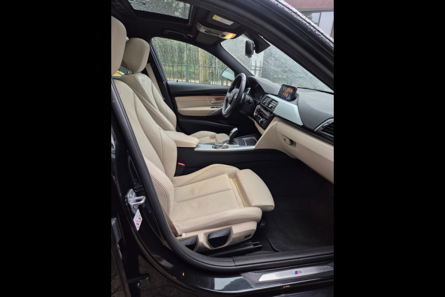 BMW 3-serie 320i Edition M Sport Shadow Ex Schuifdak Apple CarPlay Camera NAP NL Inklapbare spiegels LED