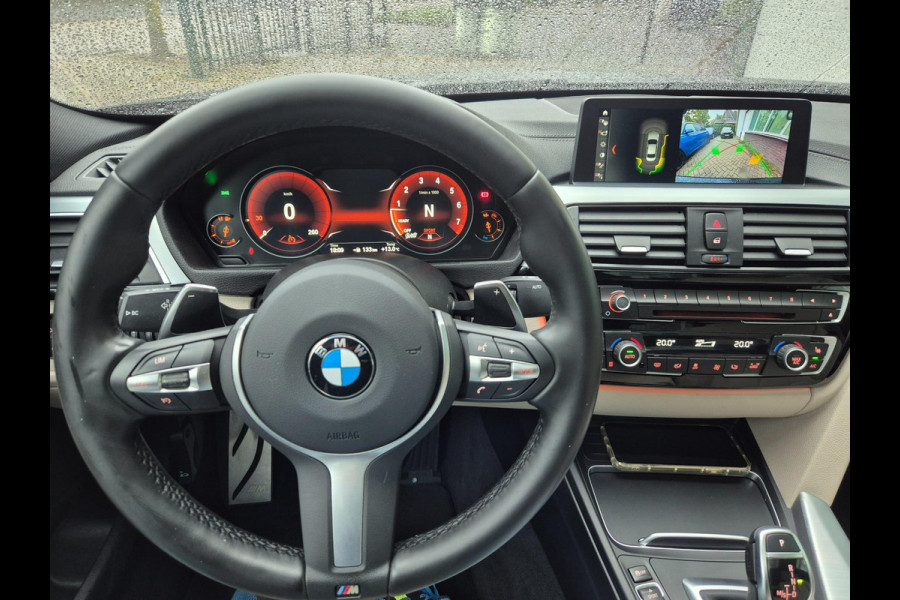 BMW 3-serie 320i Edition M Sport Shadow Ex Schuifdak Apple CarPlay Camera NAP NL Inklapbare spiegels LED