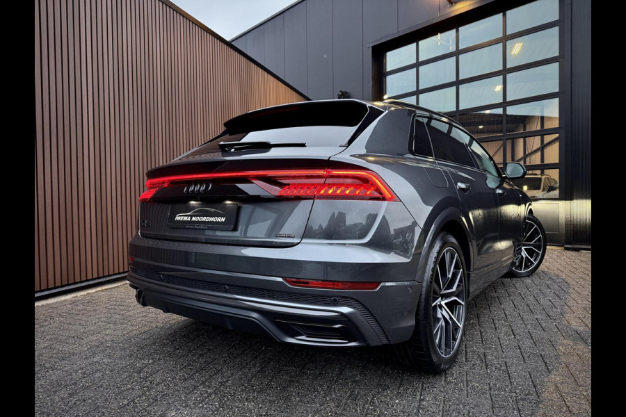 Audi Q8 55 TFSI e quattro S-Line Panoramadak|RS-zetels|Carbon|Softclose|Luchtvering|Keyless|Head-Up|Camera 360°|Matrix Audi Q8 55 TFSI e quattro S-Line Panoramadak|RS-zetels|Carbon|Softclose|Luchtvering|Keyless|Head-Up|Camera 360°|Matrix
