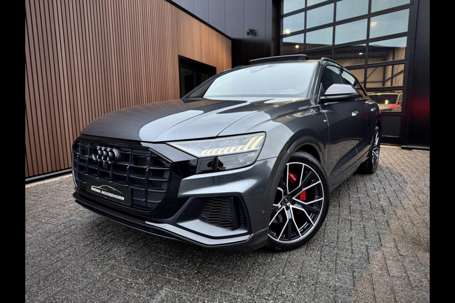 Audi Q8 55 TFSI e quattro S-Line Panoramadak|RS-zetels|Carbon|Softclose|Luchtvering|Keyless|Head-Up|Camera 360°|Matrix Audi Q8 55 TFSI e quattro S-Line Panoramadak|RS-zetels|Carbon|Softclose|Luchtvering|Keyless|Head-Up|Camera 360°|Matrix