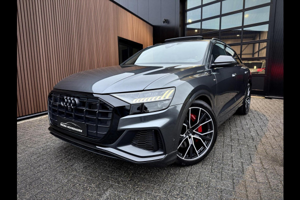 Audi Q8 55 TFSI e quattro S-Line Panoramadak|RS-zetels|Carbon|Softclose|Luchtvering|Keyless|Head-Up|Camera 360°|Matrix Audi Q8 55 TFSI e quattro S-Line Panoramadak|RS-zetels|Carbon|Softclose|Luchtvering|Keyless|Head-Up|Camera 360°|Matrix