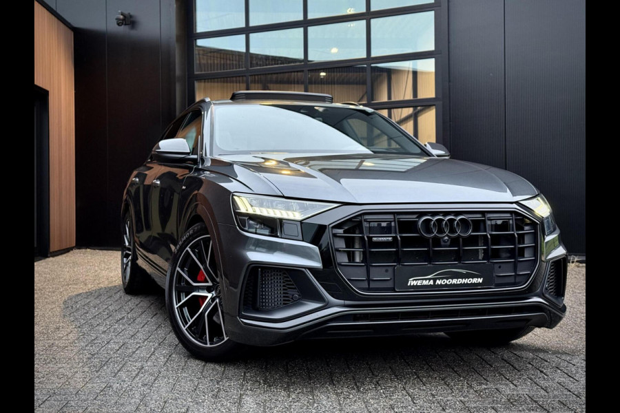 Audi Q8 55 TFSI e quattro S-Line Panoramadak|RS-zetels|Carbon|Softclose|Luchtvering|Keyless|Head-Up|Camera 360°|Matrix Audi Q8 55 TFSI e quattro S-Line Panoramadak|RS-zetels|Carbon|Softclose|Luchtvering|Keyless|Head-Up|Camera 360°|Matrix