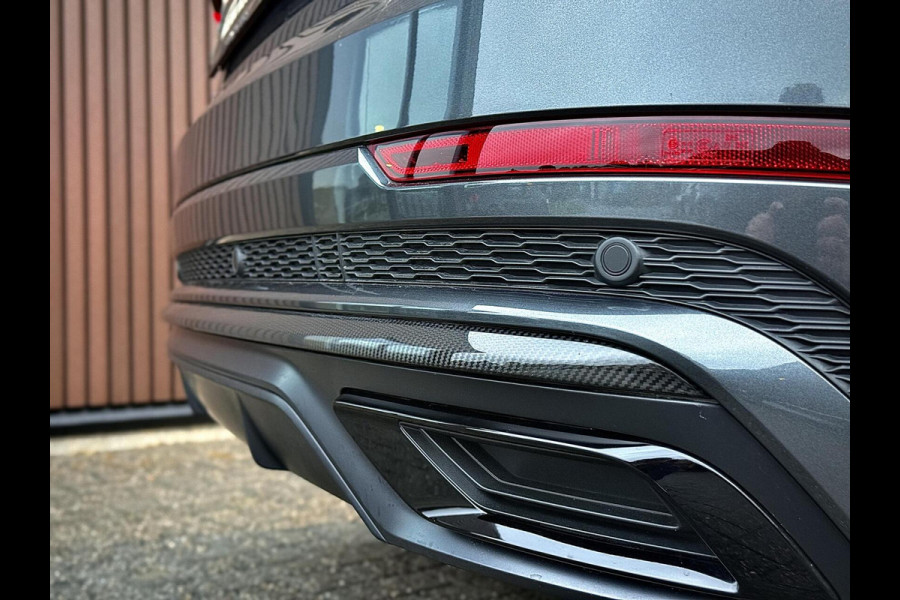Audi Q8 55 TFSI e quattro S-Line Panoramadak|RS-zetels|Carbon|Softclose|Luchtvering|Keyless|Head-Up|Camera 360°|Matrix Audi Q8 55 TFSI e quattro S-Line Panoramadak|RS-zetels|Carbon|Softclose|Luchtvering|Keyless|Head-Up|Camera 360°|Matrix