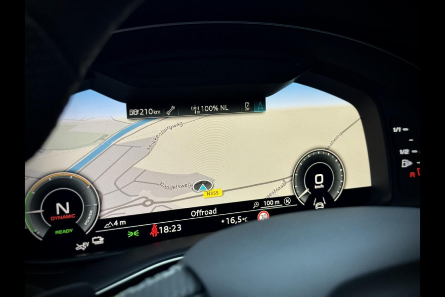 Audi Q8 55 TFSI e quattro S-Line Panoramadak|RS-zetels|Carbon|Softclose|Luchtvering|Keyless|Head-Up|Camera 360°|Matrix Audi Q8 55 TFSI e quattro S-Line Panoramadak|RS-zetels|Carbon|Softclose|Luchtvering|Keyless|Head-Up|Camera 360°|Matrix