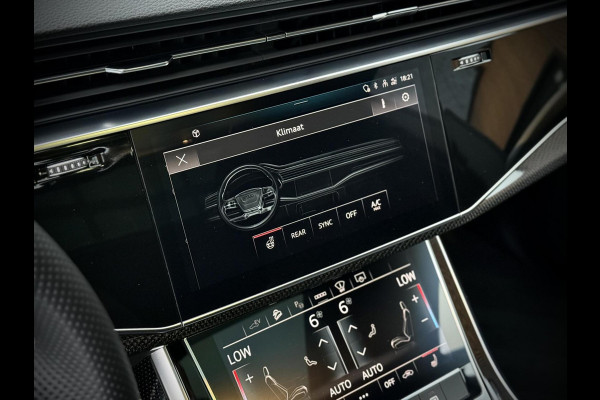 Audi Q8 55 TFSI e quattro S-Line Panoramadak|RS-zetels|Carbon|Softclose|Luchtvering|Keyless|Head-Up|Camera 360°|Matrix Audi Q8 55 TFSI e quattro S-Line Panoramadak|RS-zetels|Carbon|Softclose|Luchtvering|Keyless|Head-Up|Camera 360°|Matrix