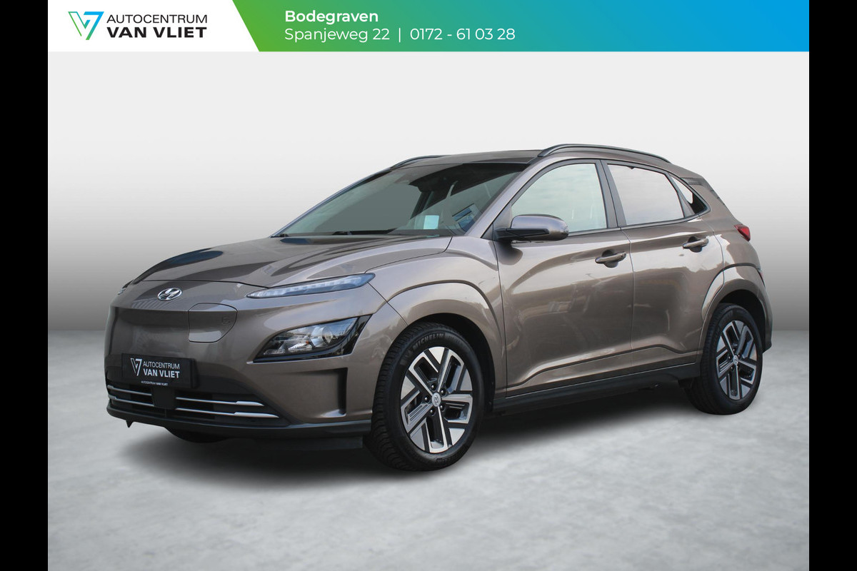 Hyundai Kona EV Fashion 64 kWh | SOH 97.4 % | NAVIGATIE | ACHTERUITRIJCAMERA | Hyundai Kona EV Fashion 64 kWh | SOH 97.4 % | NAVIGATIE | ACHTERUITRIJCAMERA |