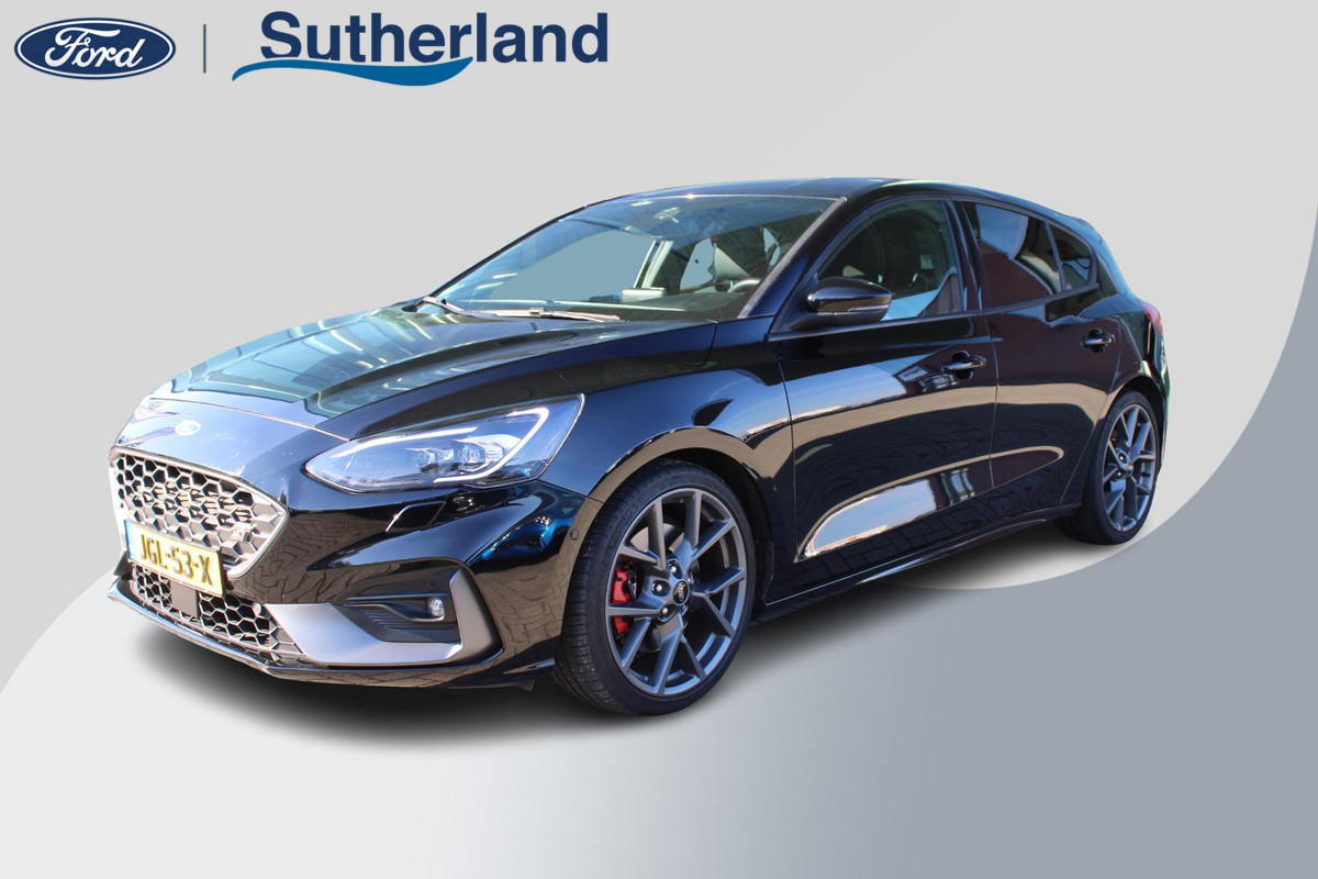 Ford Focus 2.3 EcoBoost ST-3 | Winterpack | Adaptieve Cruise Control | Camera | Privacy Glass | 19 INCH Lichtmetalen Velgen | DAB | B&O Sound Ford Focus 2.3 EcoBoost ST-3 | Winterpack | Adaptieve Cruise Control | Camera | Privacy Glass | 19 INCH Lichtmetalen Velgen | DAB | B&O Sound