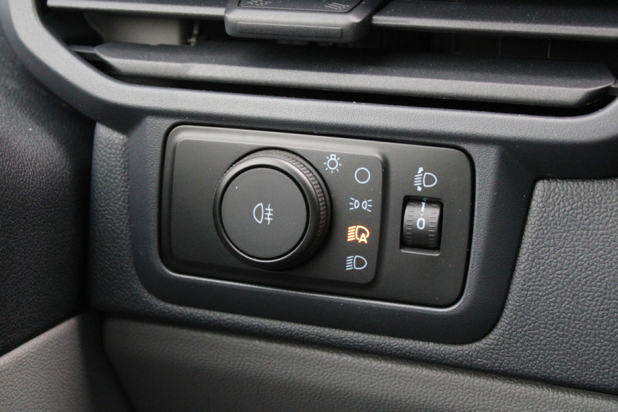 Ford Transit Custom 320 2.0 TDCI L2H1 Trend DC 136pk - 2x Schuifdeur - Camera - Stoel&Stuur verwarming - Carplay/Android - Rijklaar