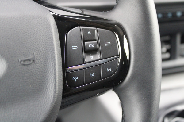 Ford Transit Custom 320 2.0 TDCI L2H1 Trend DC 136pk - 2x Schuifdeur - Camera - Stoel&Stuur verwarming - Carplay/Android - Rijklaar