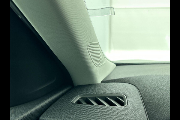 Škoda Kamiq 1.0 TSI 110PK DSG Style Drive 125 | Navigatie | Climate Control | DAB | Digitale cockpit | Cruise Control adaptive | Parkeer sensoren V+A | Stoelverwarming