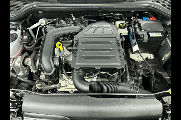 Škoda Kamiq 1.0 TSI 110PK DSG Style Drive 125 | Navigatie | Climate Control | DAB | Digitale cockpit | Cruise Control adaptive | Parkeer sensoren V+A | Stoelverwarming