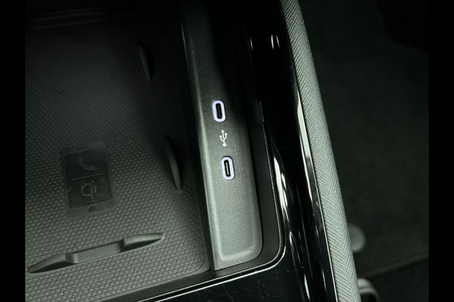 Škoda Kamiq 1.0 TSI 110PK DSG Style Drive 125 | Navigatie | Climate Control | DAB | Digitale cockpit | Cruise Control adaptive | Parkeer sensoren V+A | Stoelverwarming